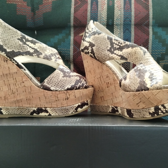 PELLE MODA PLATFORMS NATURAL PYTHON - Picture 2 of 7